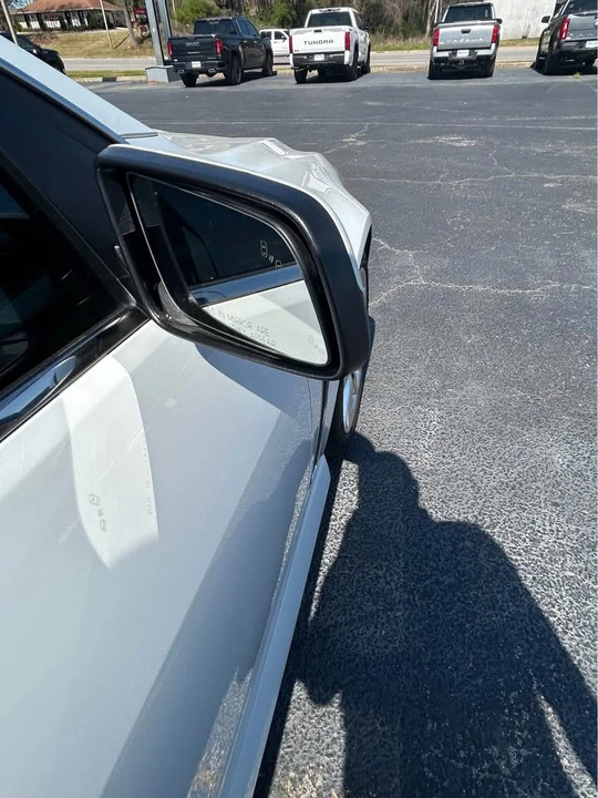 2015 Chevrolet SS - Image 7 of 17