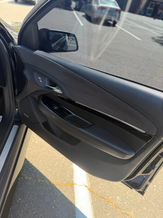 2015 Chevrolet SS - Image 8 of 13