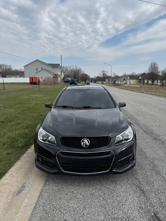 2015 Chevrolet SS - Image 2 of 11
