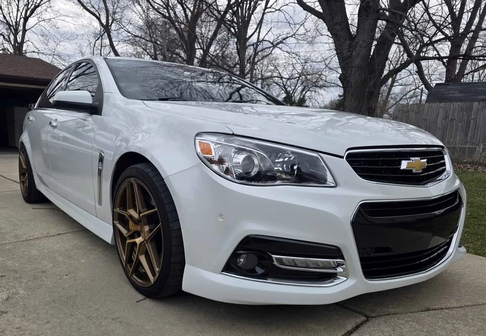 2015 Chevrolet SS - Image 2 of 11