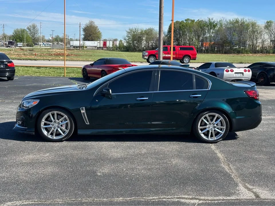 2015 Chevrolet SS - Image 2 of 12