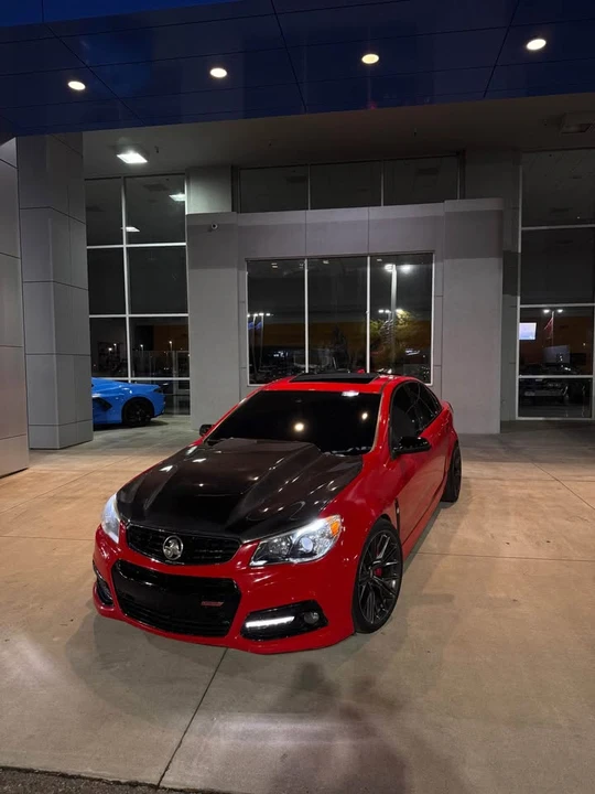 2015 Chevrolet SS - Image 2 of 10