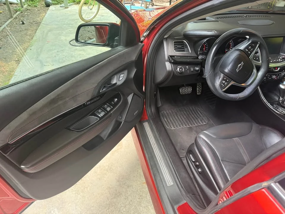 2015 Chevrolet SS - Image 8 of 12