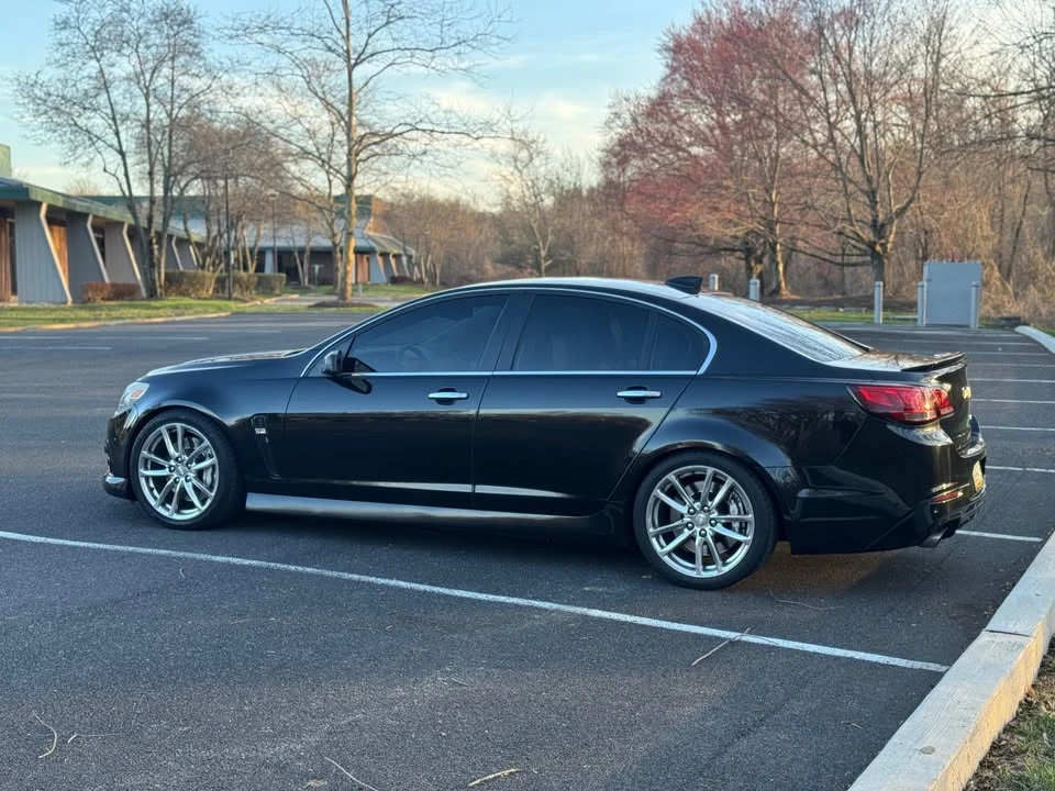 2015 Chevrolet SS - Image 2 of 20