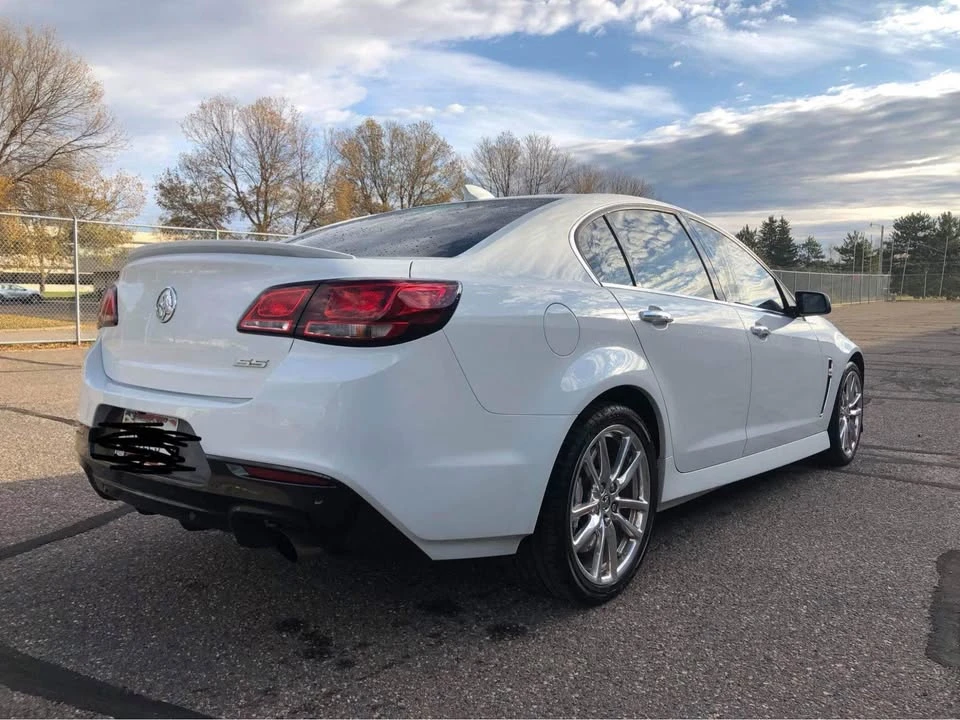 2015 Chevrolet SS - Image 2 of 6