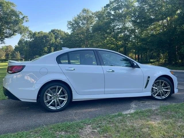 2015 Chevrolet SS - Image 2 of 11