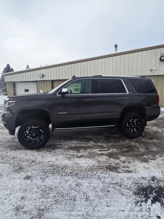 2015 Chevrolet Tahoe 4th Gen - Image 4 of 12
