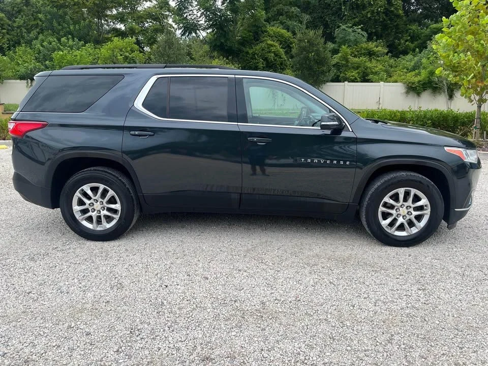 2015 Chevrolet Traverse - Image 9 of 14