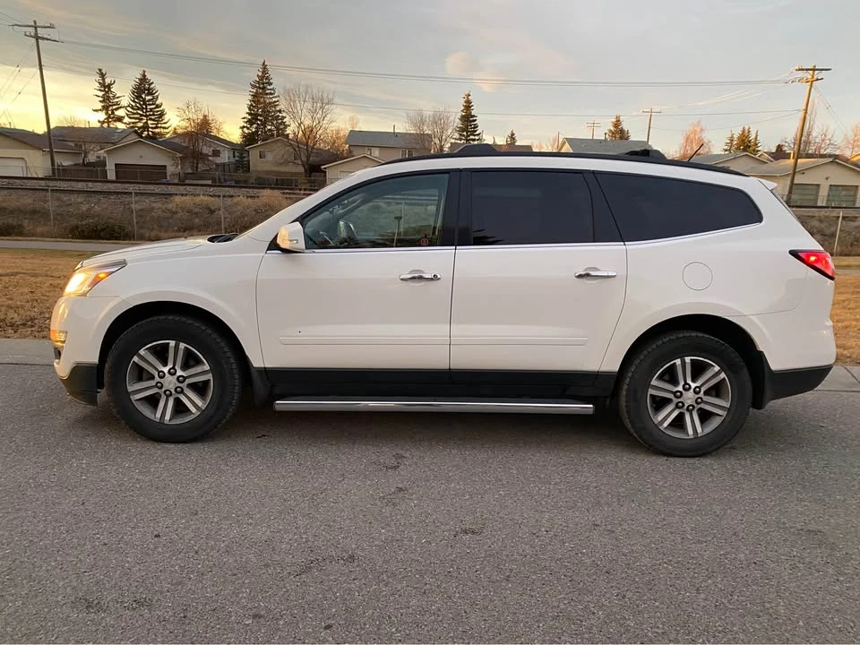2015 Chevrolet Traverse - Image 4 of 15