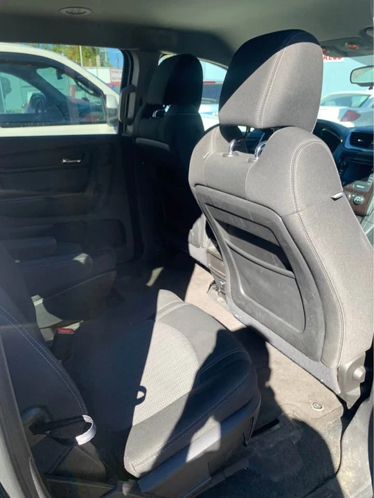 2015 Chevrolet Traverse - Image 7 of 9