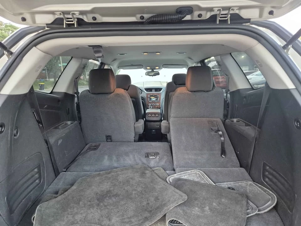 2015 Chevrolet Traverse - Image 10 of 11