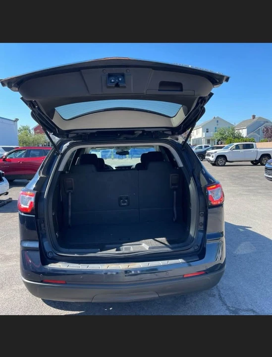 2015 Chevrolet Traverse - Image 11 of 11