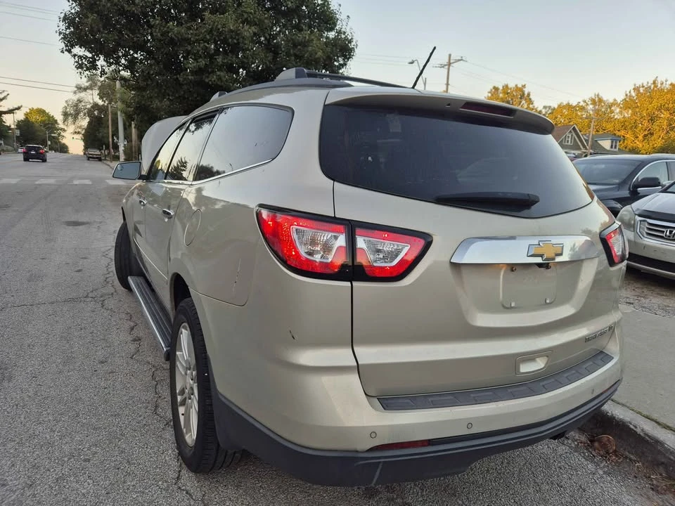 2015 Chevrolet Traverse - Image 8 of 11