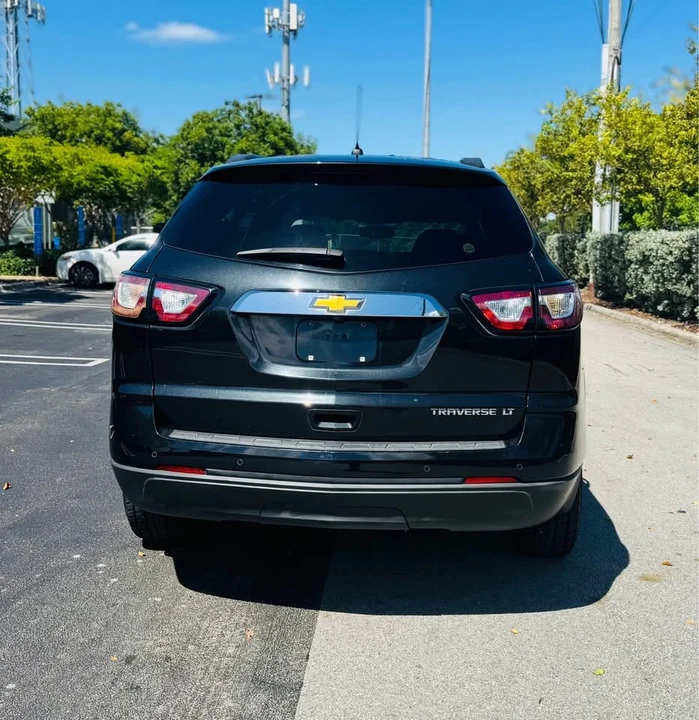 2015 Chevrolet Traverse - Image 8 of 16
