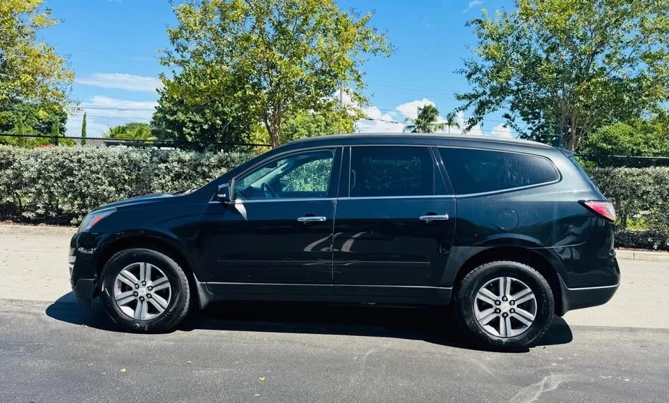 2015 Chevrolet Traverse - Image 5 of 16