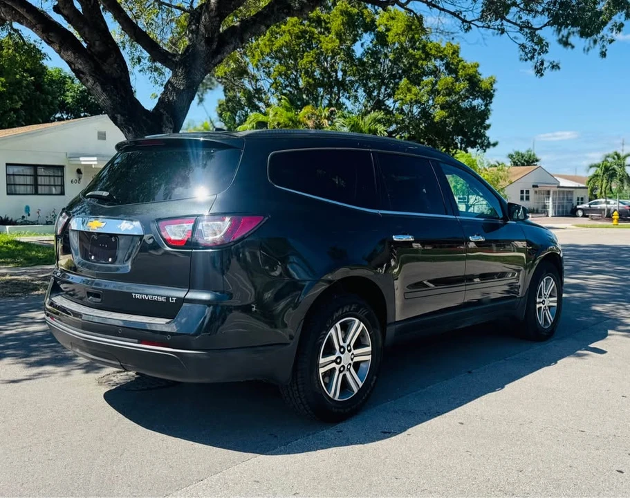 2015 Chevrolet Traverse - Image 6 of 11