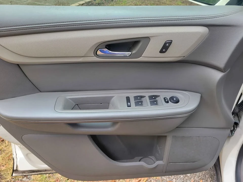 2015 Chevrolet Traverse - Image 3 of 20