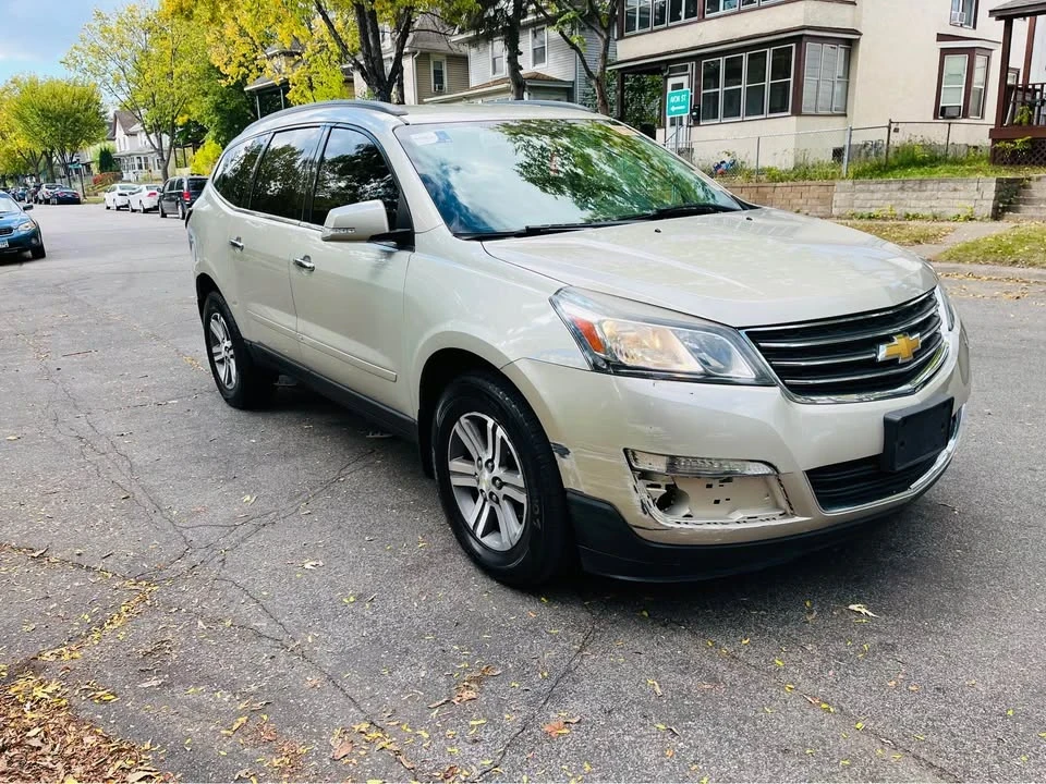 2015 Chevrolet Traverse - Image 4 of 16