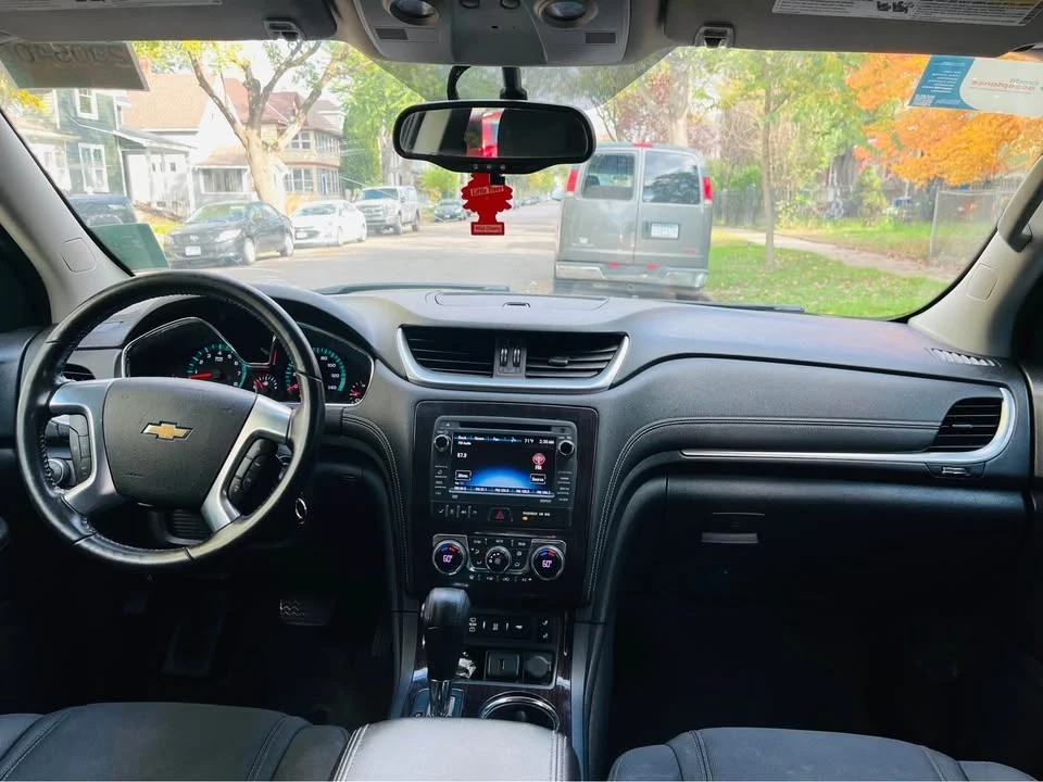 2015 Chevrolet Traverse - Image 16 of 16