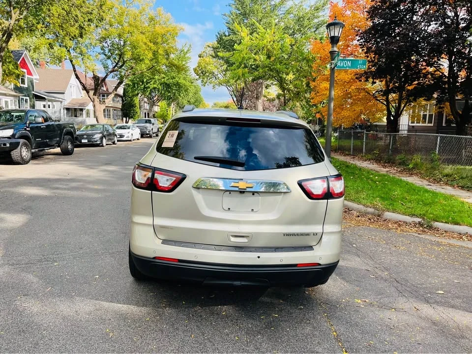 2015 Chevrolet Traverse - Image 7 of 16