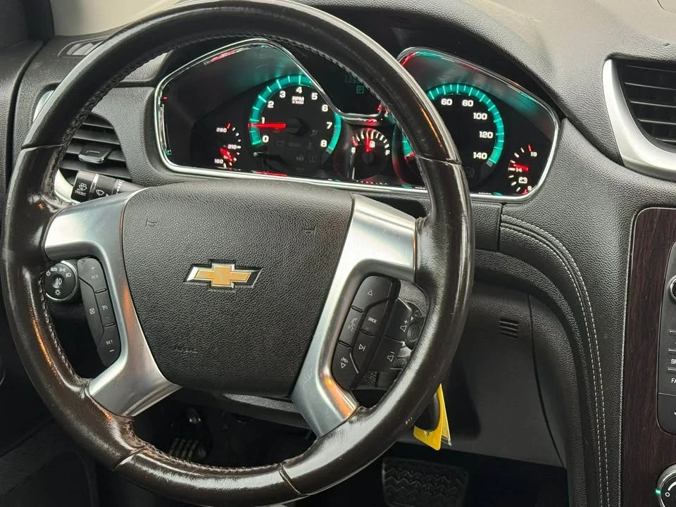 2015 Chevrolet Traverse - Image 16 of 20