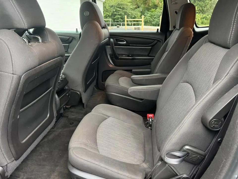 2015 Chevrolet Traverse - Image 9 of 20
