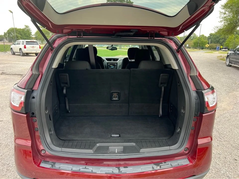 2015 Chevrolet Traverse - Image 4 of 9