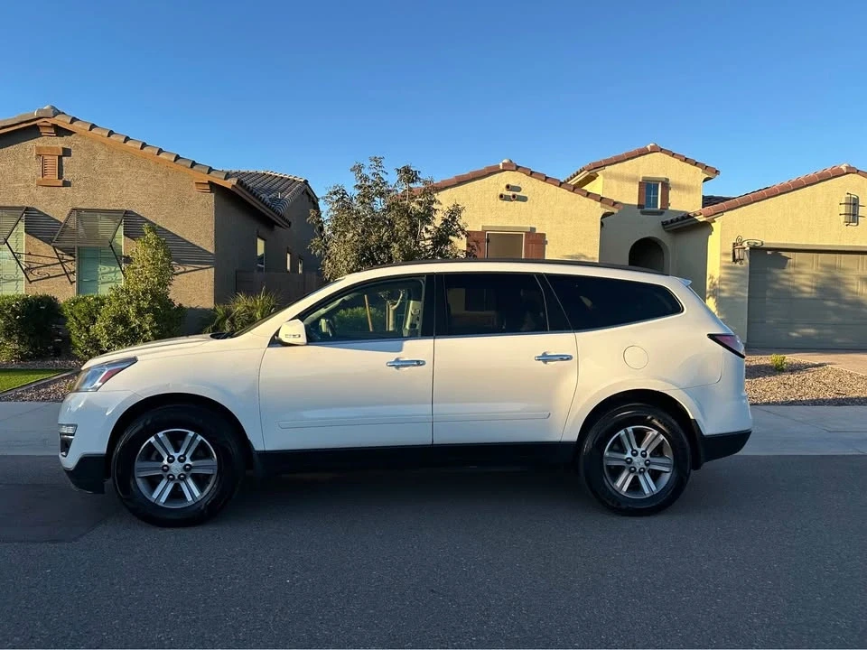 2015 Chevrolet Traverse - Image 5 of 10