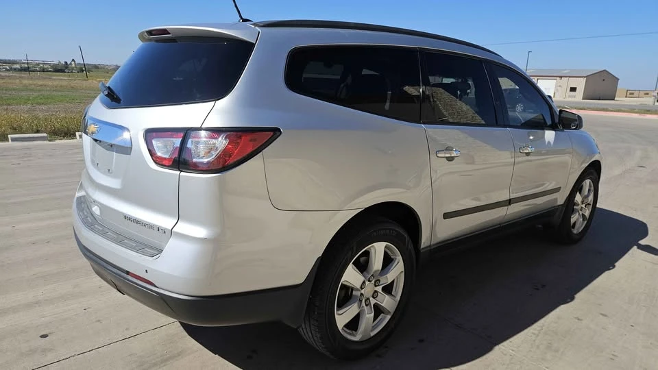 2015 Chevrolet Traverse - Image 5 of 19