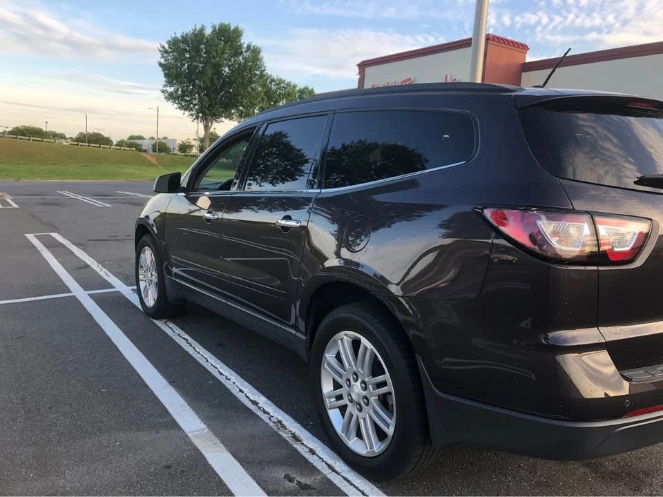 2015 Chevrolet Traverse - Image 6 of 16