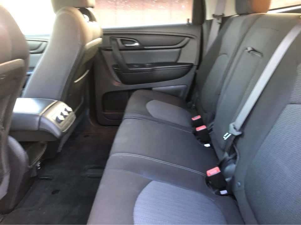 2015 Chevrolet Traverse - Image 9 of 16