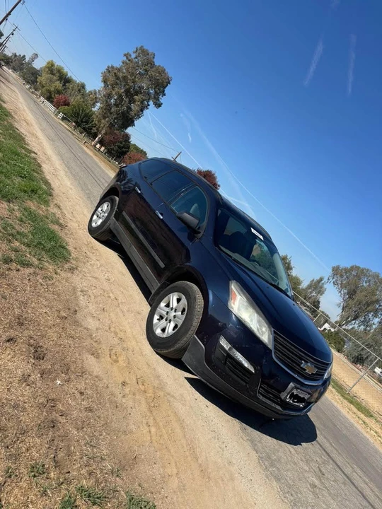2015 Chevrolet Traverse - Image 6 of 13