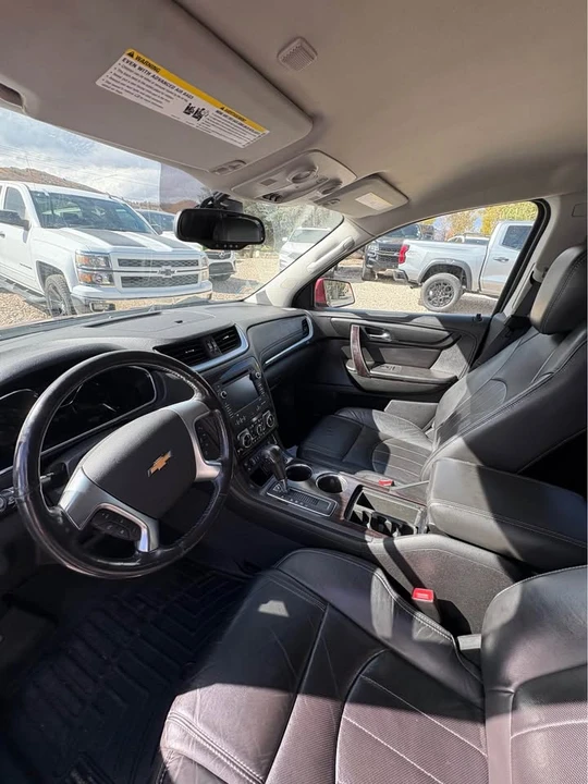 2015 Chevrolet Traverse - Image 6 of 10