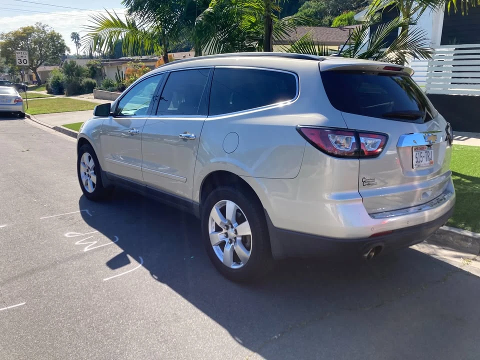2015 Chevrolet Traverse - Image 5 of 9
