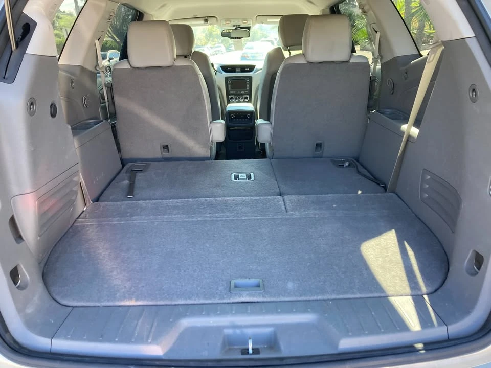 2015 Chevrolet Traverse - Image 8 of 9
