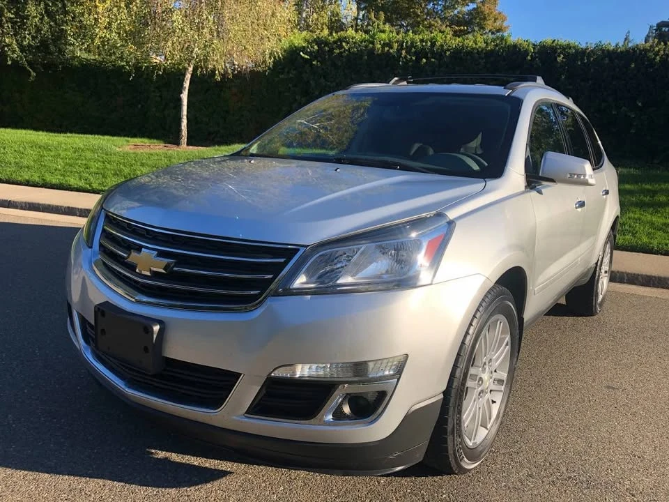 2015 Chevrolet Traverse - Image 2 of 20