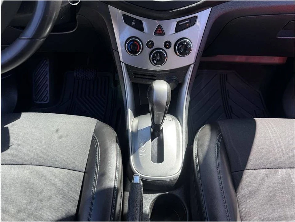 2015 Chevrolet Trax - Image 2 of 20