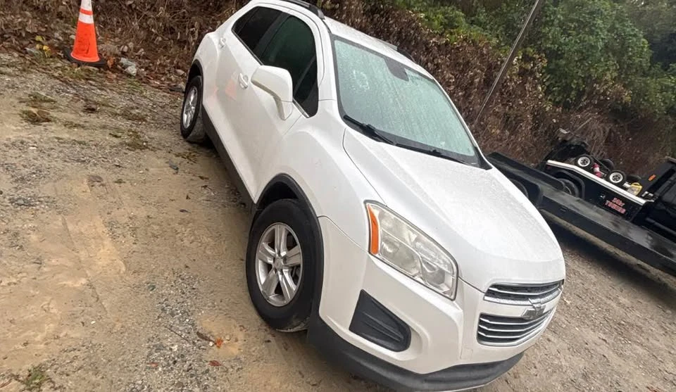 2015 Chevrolet Trax - Image 3 of 4