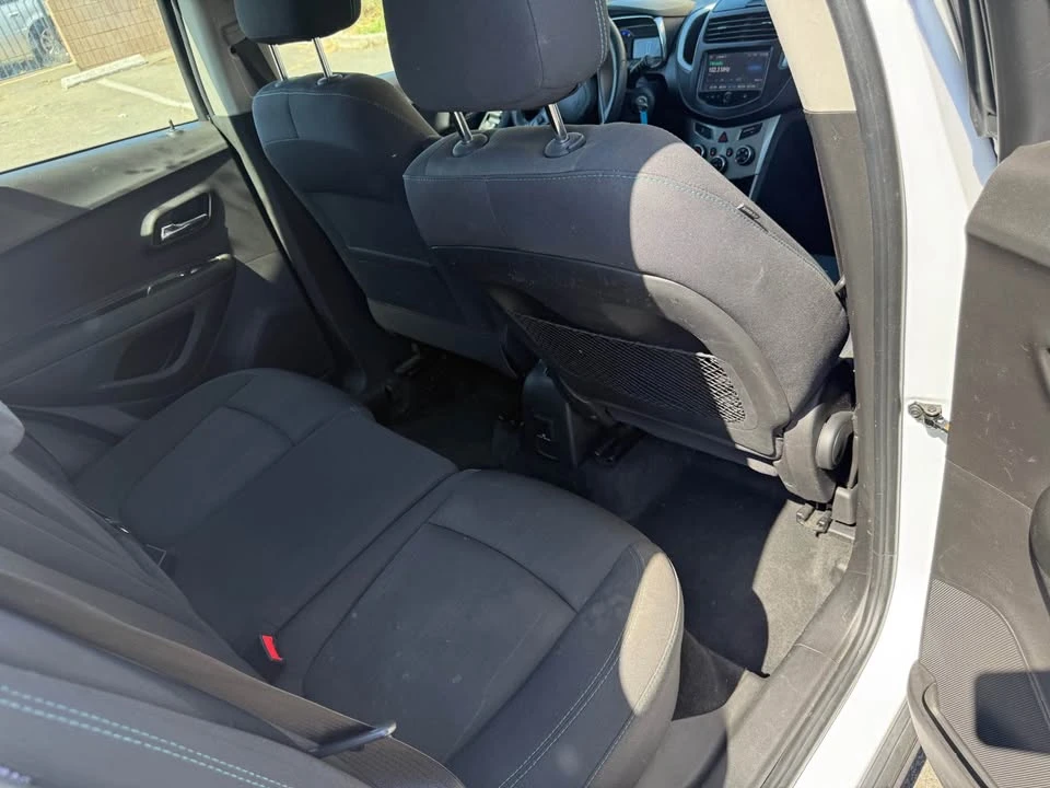 2015 Chevrolet Trax - Image 9 of 16