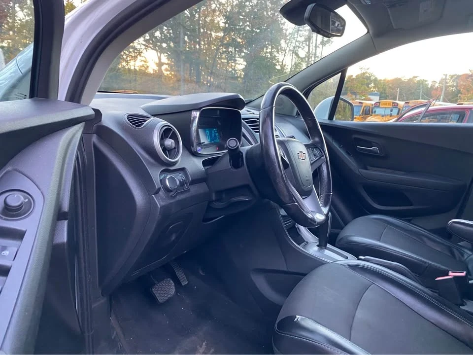 2015 Chevrolet Trax - Image 2 of 11