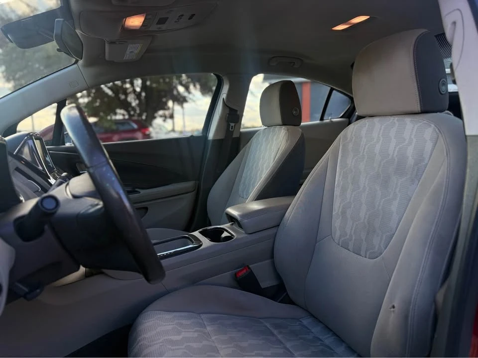 2015 Chevrolet Volt - Image 11 of 14