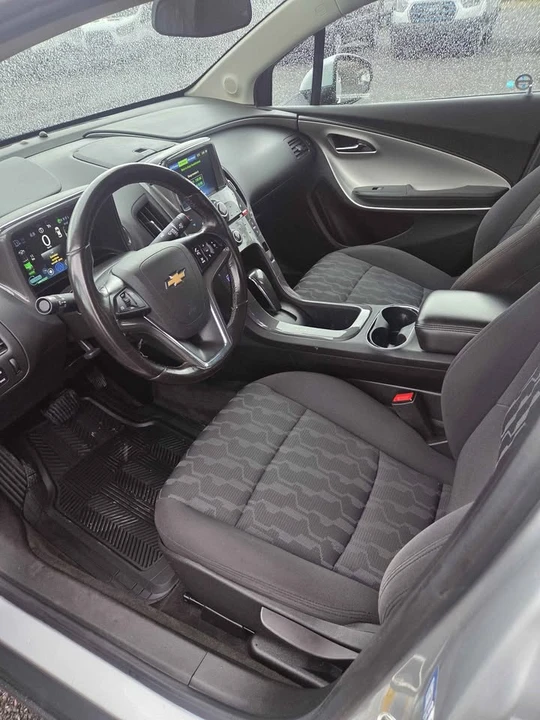 2015 Chevrolet Volt - Image 13 of 15