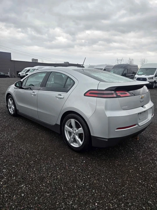 2015 Chevrolet Volt - Image 5 of 15