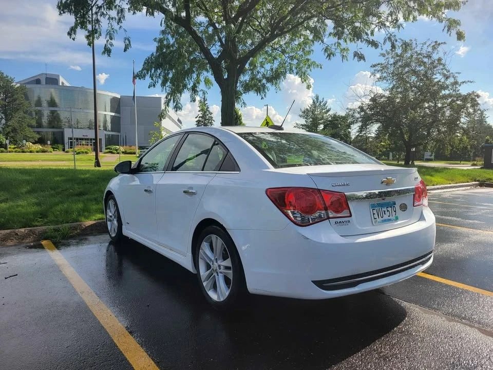 2015 Chevrolet Cruze - Image 3 of 4