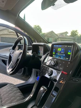 2015 Chevrolet Volt - Image 8 of 12