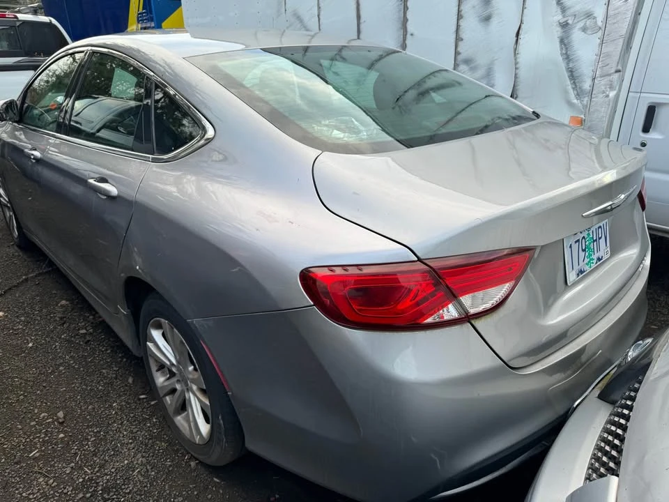 2015 Chrysler 200 - Image 3 of 6