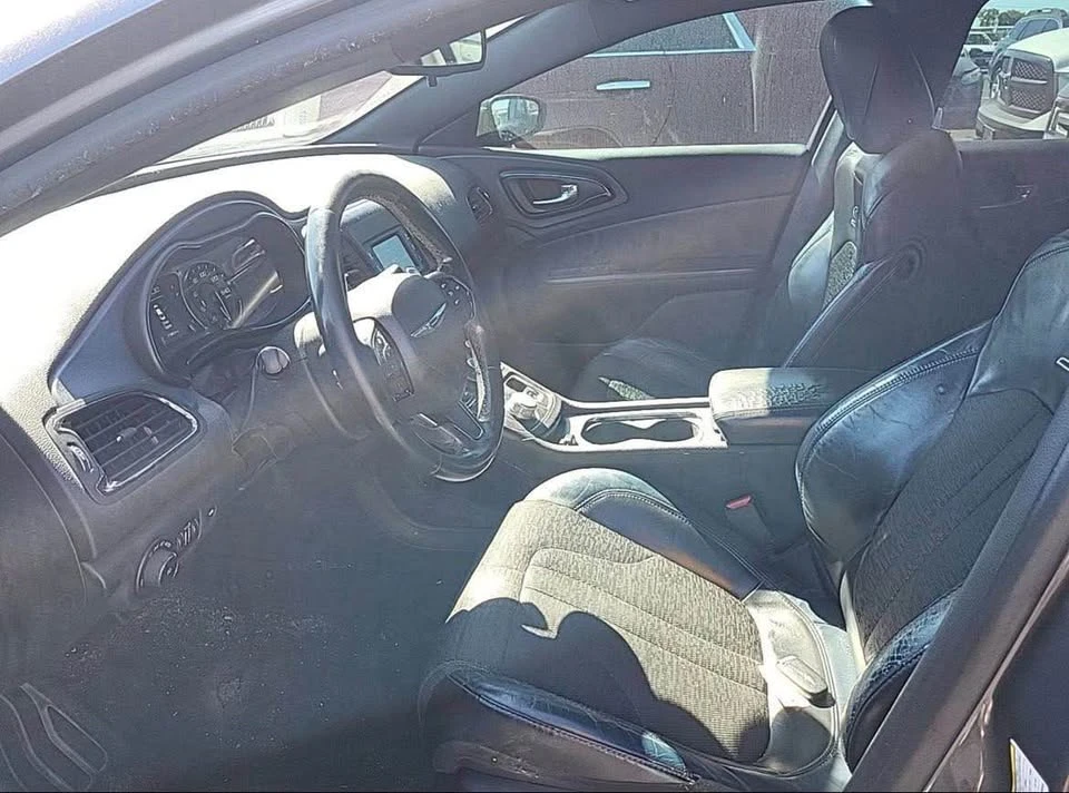 2015 Chrysler 200 - Image 5 of 6
