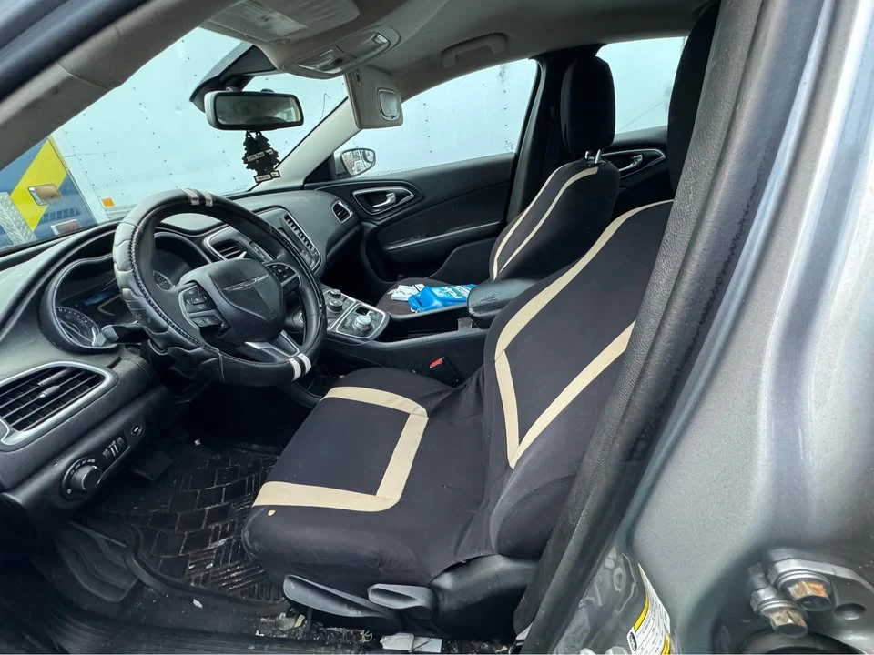 2015 Chrysler 200 - Image 6 of 6