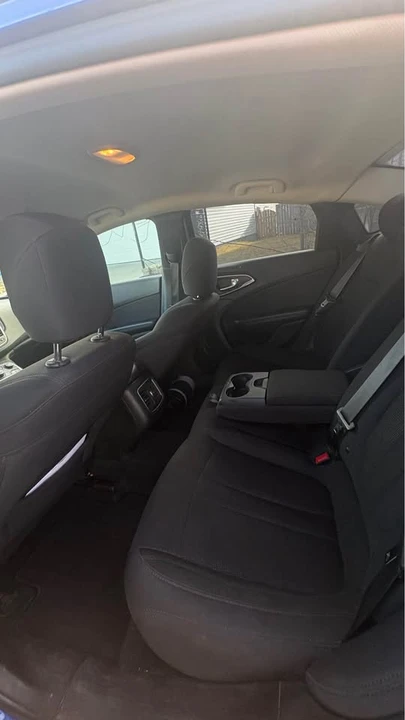 2015 Chrysler 200 - Image 5 of 6