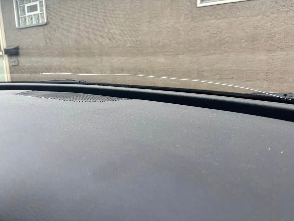 2015 Chrysler 200 - Image 14 of 15
